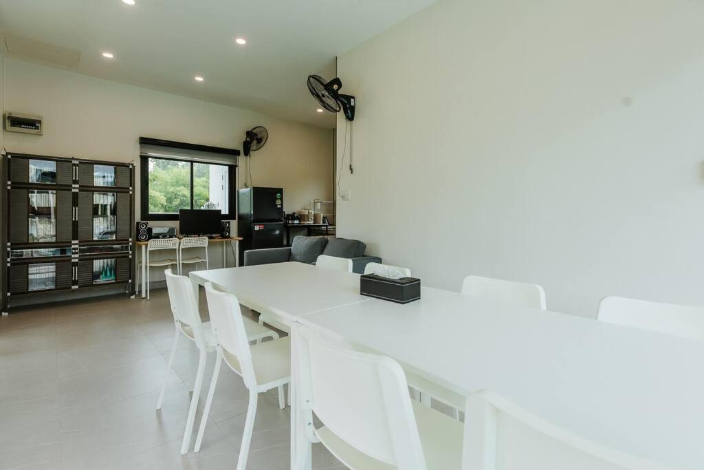 Cheeva Pool Villa Khao Lak Eksteriør billede
