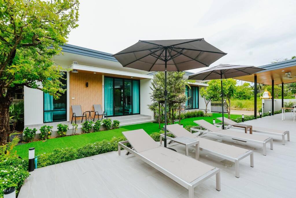 Cheeva Pool Villa Khao Lak Eksteriør billede
